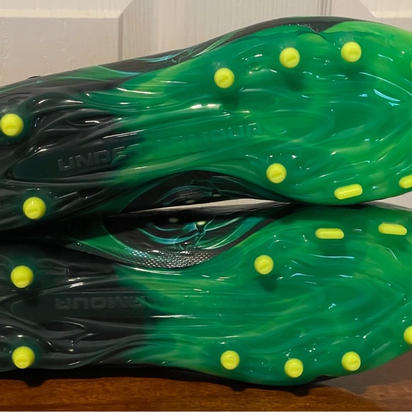 Under Armour UA Spotlight Lux MC LE Slime Football Cleats 11.5 3025376-001 NEW - Picture 7 of 8
